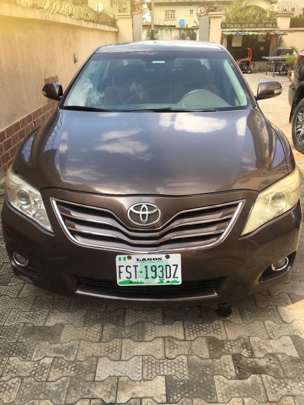 Thumbnail 5 of 2011 Toyota Camry XLE